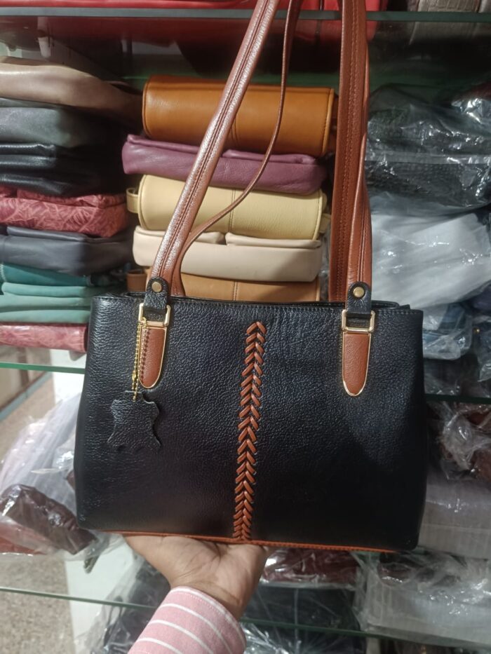 LADIES HAND BAG