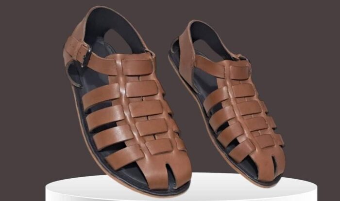 LEATHER SANDAL